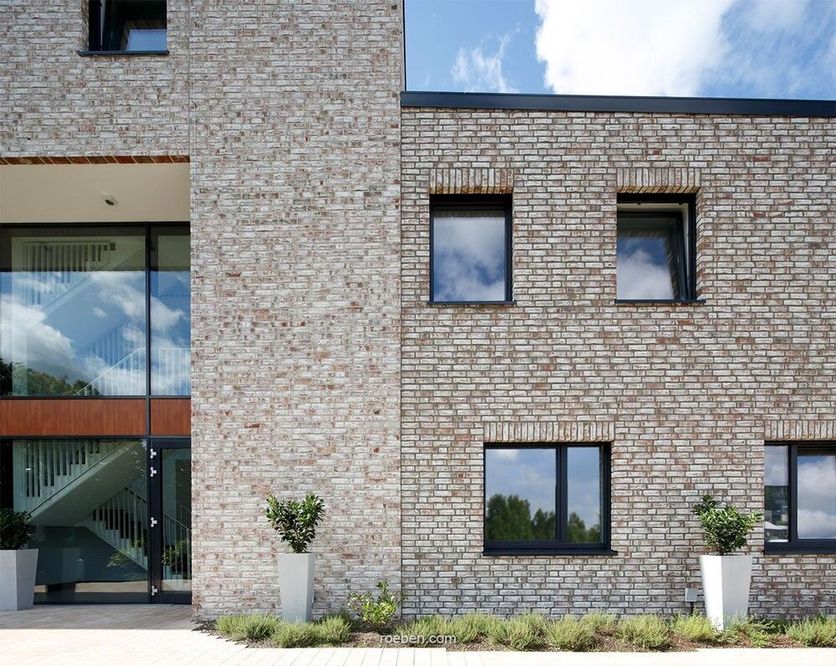 A Build with the wild bond for example.